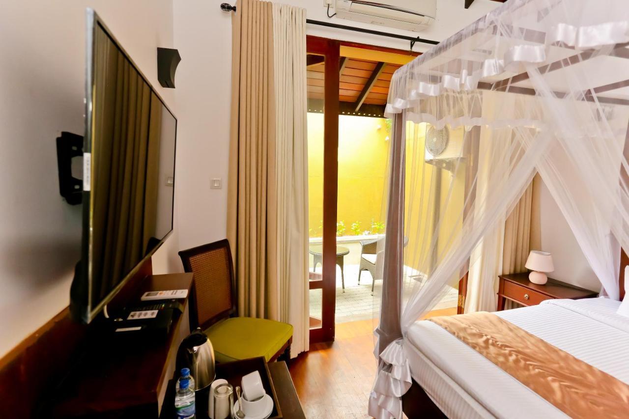 Swanee Grand Negombo Exterior foto