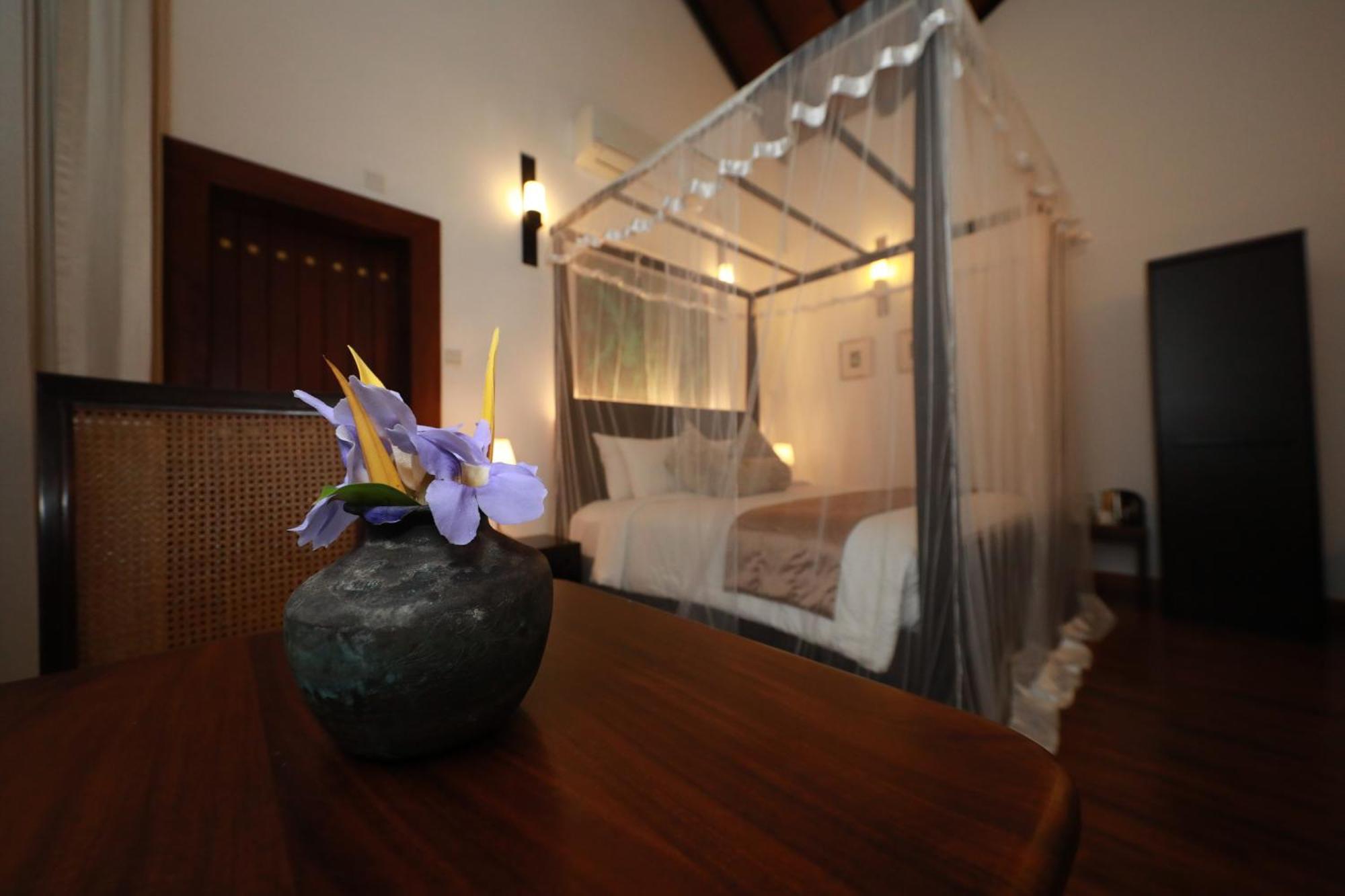 Swanee Grand Negombo Exterior foto